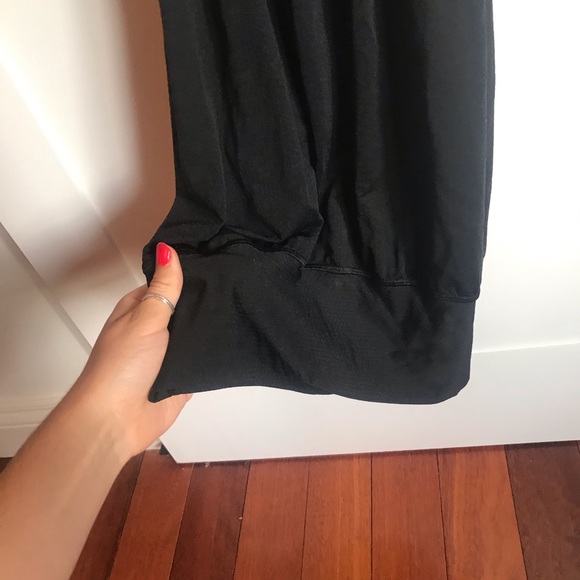 Lululemon Black Athletic Workout Tank Top - Picture 4 of 8
